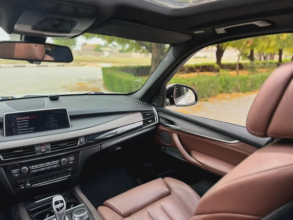 BMW X5 MODEL 2017 GCC SPACE FULL OPTION VERY CLEAN CAR