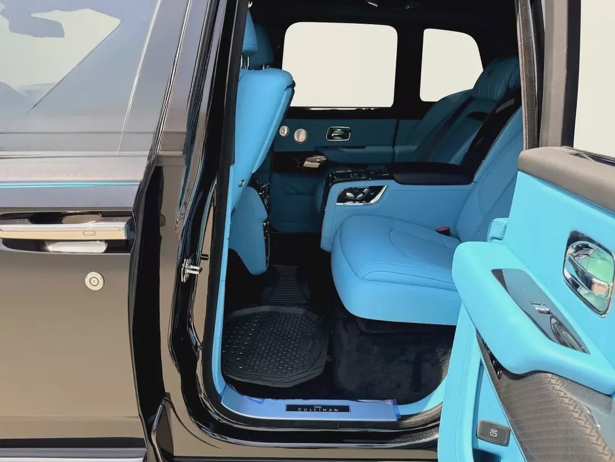 AED 34,466 PM | ROLLS CULLINAN 2026 | BLACK BADGE | DELIVERY KMS | BRAND NEW CONDITION-14-14