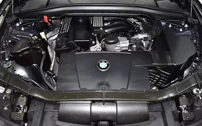 BMW X1 sDrive18i ( 2015 Model ) in Blue ...-12