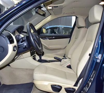 BMW X1 sDrive18i ( 2015 Model ) in Blue ...-13