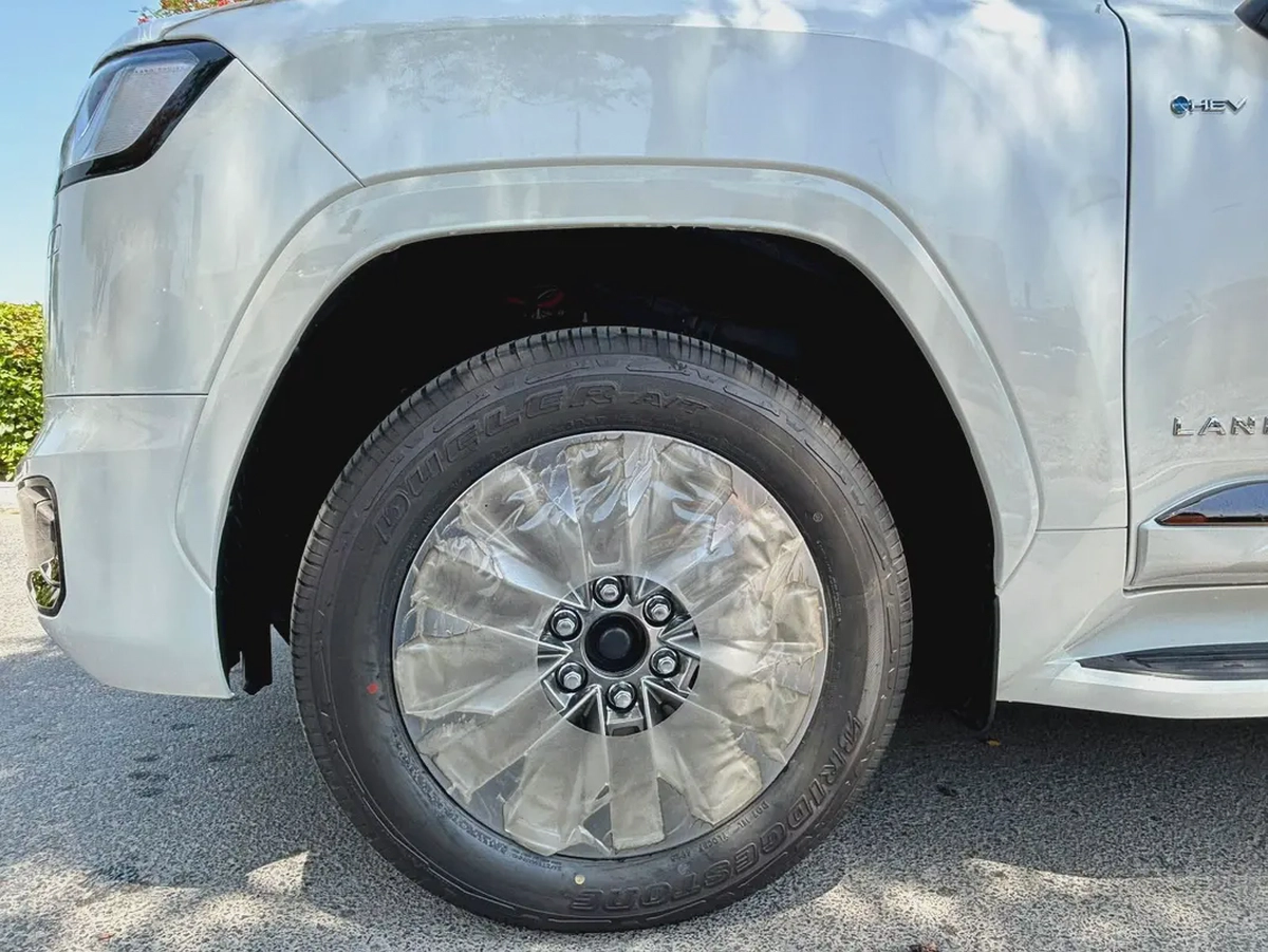 TOYOTA LAND CRUISER VX 3.5 HUBRID MODEL 2026