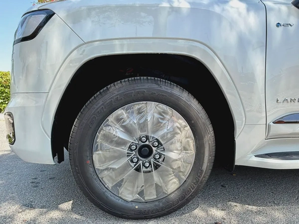TOYOTA LAND CRUISER VX 3.5 HUBRID MODEL 2026