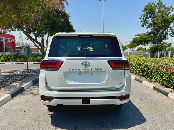 TOYOTA LAND CRUISER VX 3.5 HUBRID MODEL 2026