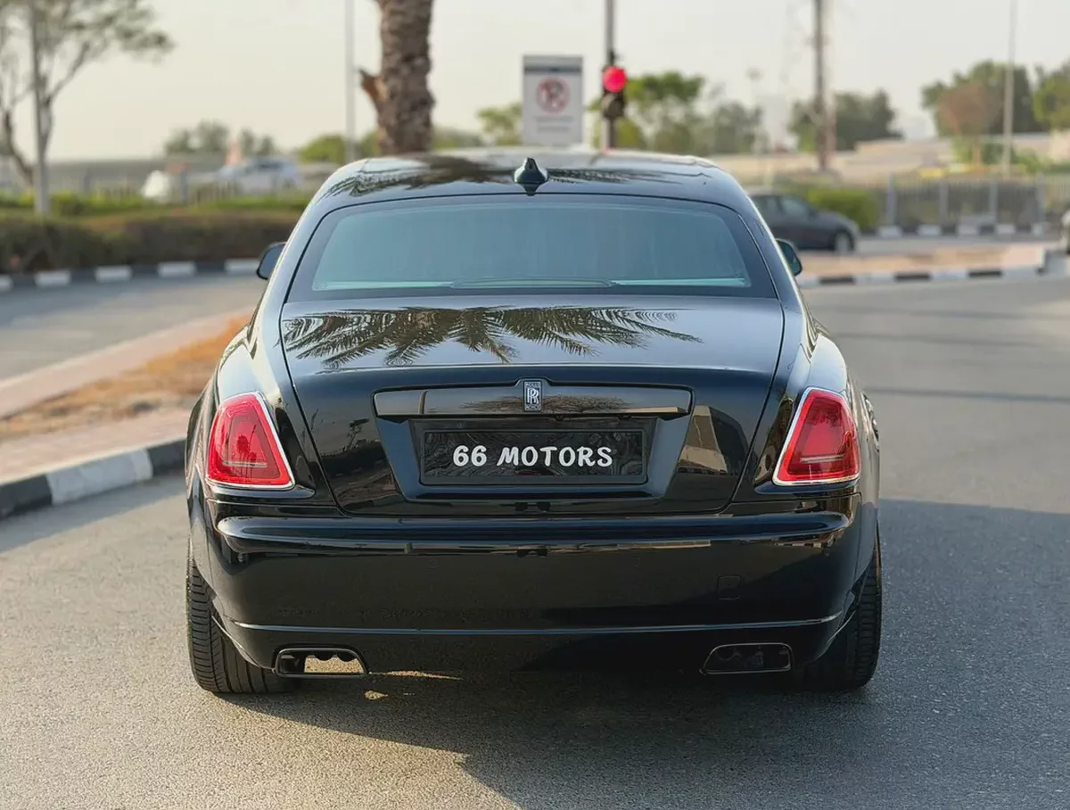 2018 Rolls-Royce Ghost EWB | Black Badge｜GCC Specs | Ultimate Luxury-4-4