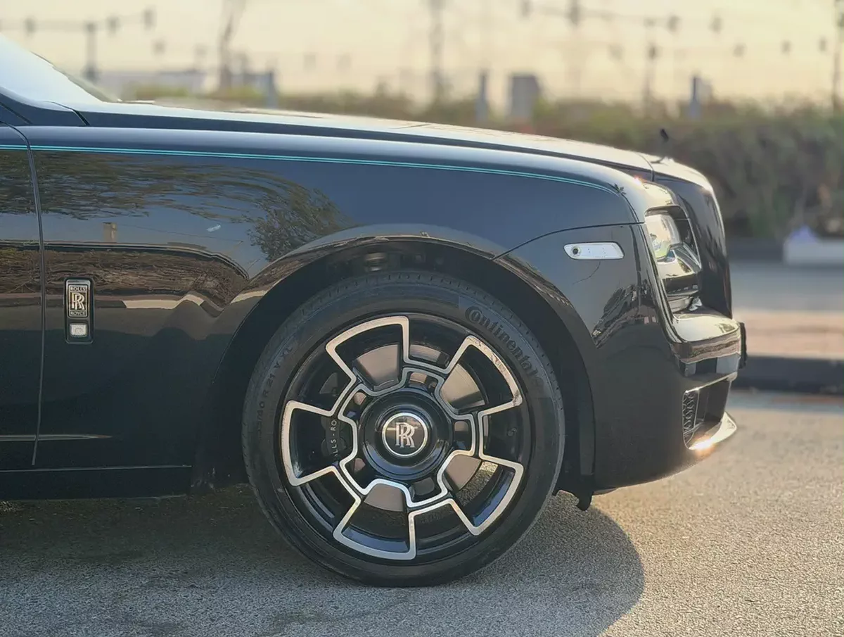 2018 Rolls-Royce Ghost EWB | Black Badge｜GCC Specs | Ultimate Luxury-7-7