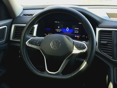 AED 1,040 P.M | 0% DOWN PAYMENT | VW TERAMONT 3.6L V6 | 2022-13