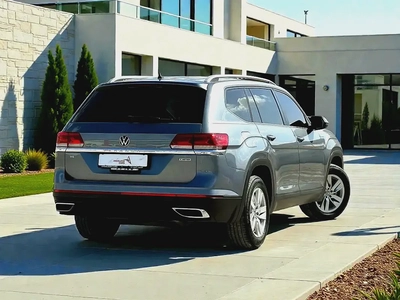 AED 1,040 P.M | 0% DOWN PAYMENT | VW TERAMONT 3.6L V6 | 2022-6