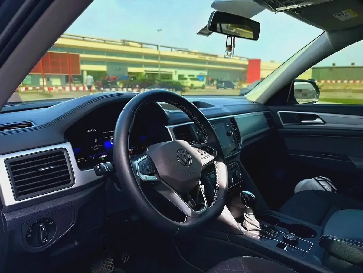 AED 1,040 P.M | 0% DOWN PAYMENT | VW TERAMONT 3.6L V6 | 2022