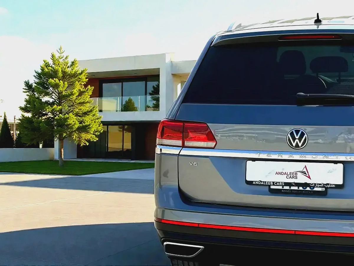 AED 1,040 P.M | 0% DOWN PAYMENT | VW TERAMONT 3.6L V6 | 2022