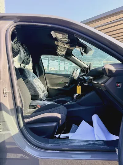 Peugeot 2008 1.2L Turbo GCC 2025 Brand New-10