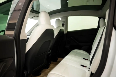 AED 1551 PM | TESLA MODEL-Y | LONG RANGE 2022 | BRAND NEW 0KMS | 5 YEAR WARRANTY SERVICE CONTR-10