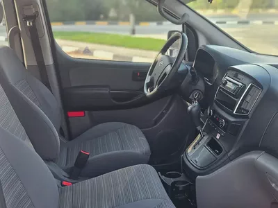 Hyundai H1 GL 2020 | GCC Specs | Low Mileage | Premium Condition Perfect For Business-10