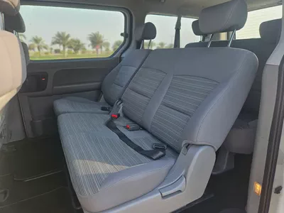Hyundai H1 GL 2020 | GCC Specs | Low Mileage | Premium Condition Perfect For Business-12
