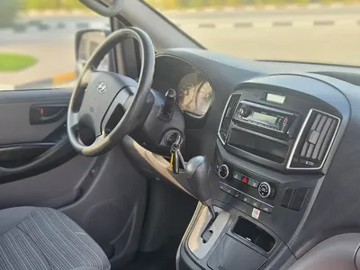 Hyundai H1 GL 2020 | GCC Specs | Low Mileage | Premium Condition Perfect For Business-13
