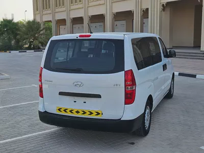 Hyundai H1 GL 2020 | GCC Specs | Low Mileage | Premium Condition Perfect For Business-18