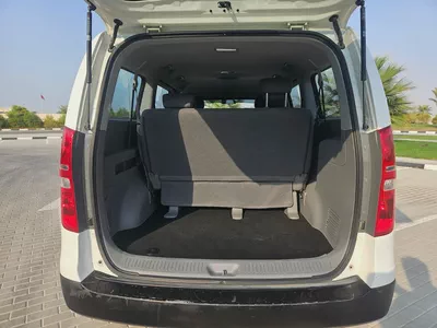 Hyundai H1 GL 2020 | GCC Specs | Low Mileage | Premium Condition Perfect For Business-19