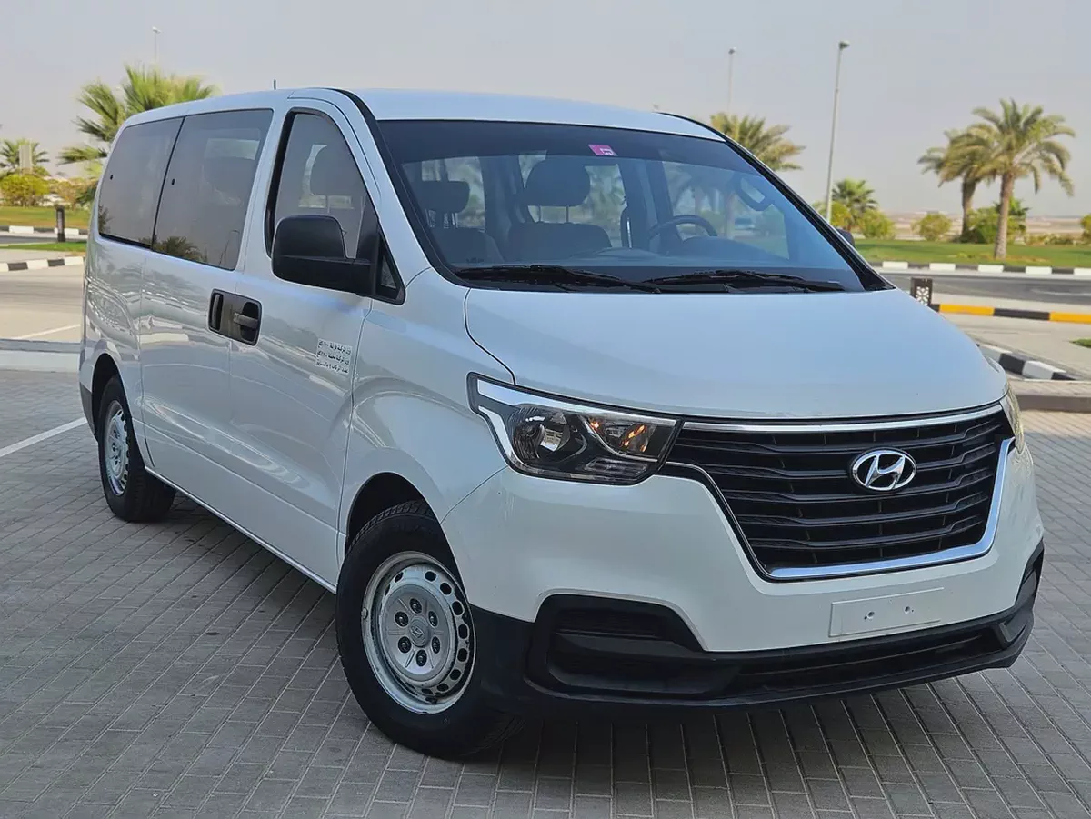 Hyundai H1 GL 2020 | GCC Specs | Low Mileage | Premium Condition Perfect For Business-2-2