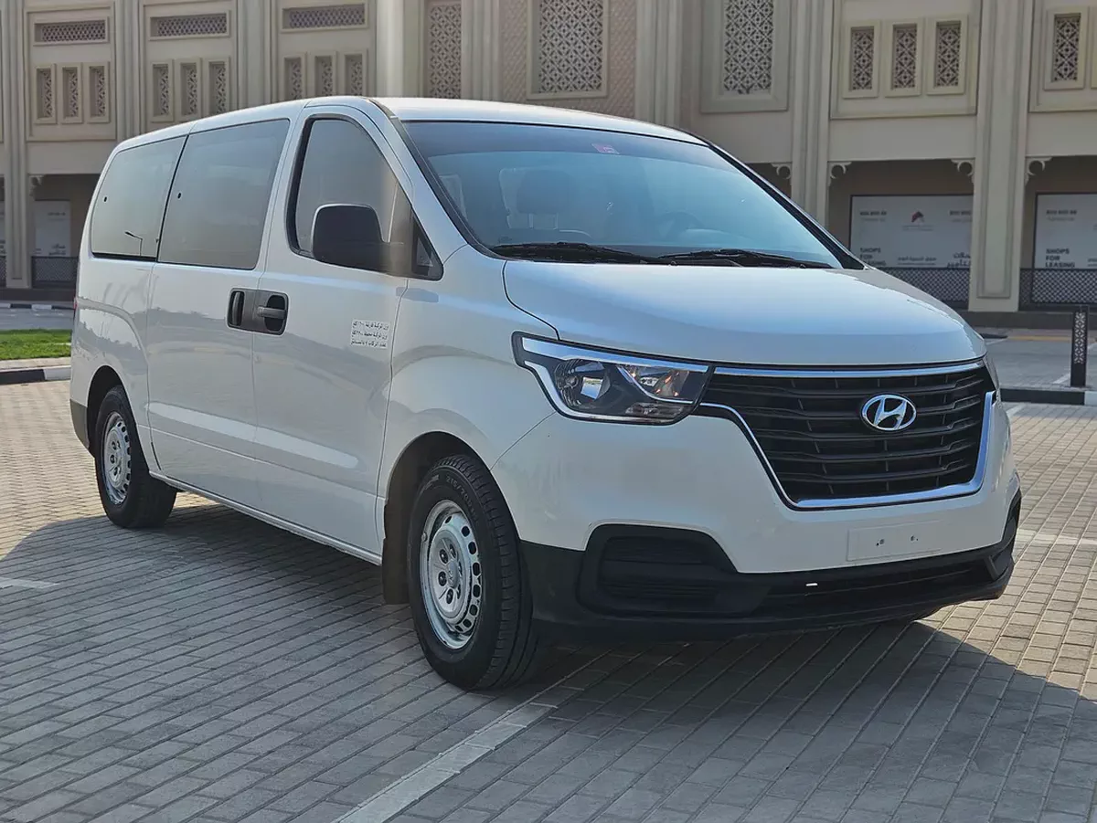 Hyundai H1 GL 2020 | GCC Specs | Low Mileage | Premium Condition Perfect For Business-5-5