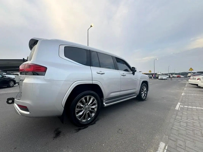 Toyota Land Cruiser 4.0L, 2022, GCC Specs - Pristine Condition-3