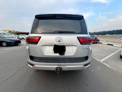 Toyota Land Cruiser 4.0L, 2022, GCC Specs - Pristine Condition-10