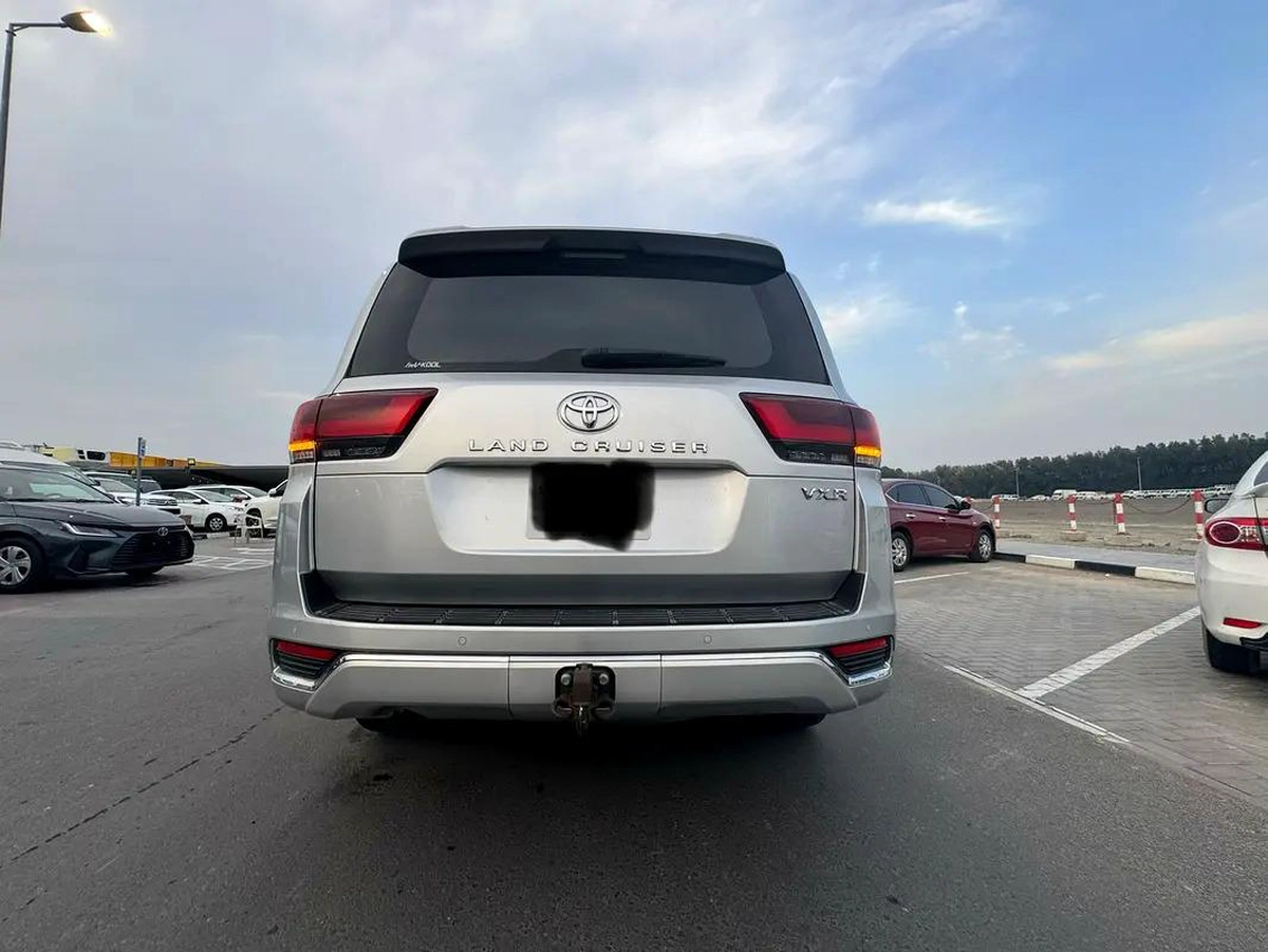 Toyota Land Cruiser 4.0L, 2022, GCC Specs - Pristine Condition-11-11