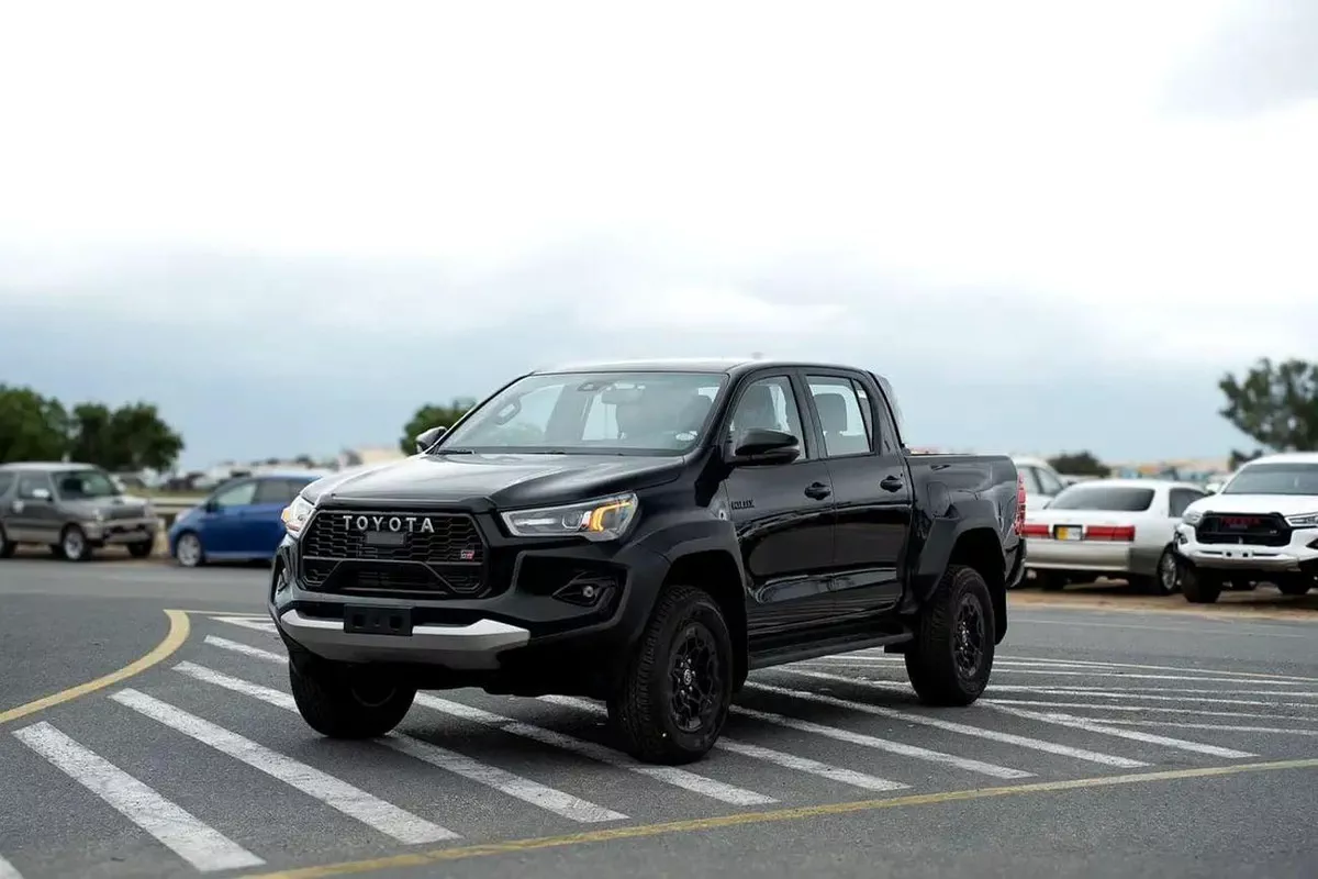 Toyota Hilux GR SPORT Toyota Hilux GR Sport 2.8L Engine 2026 GCC specs (FOR EXPORT ONLY)