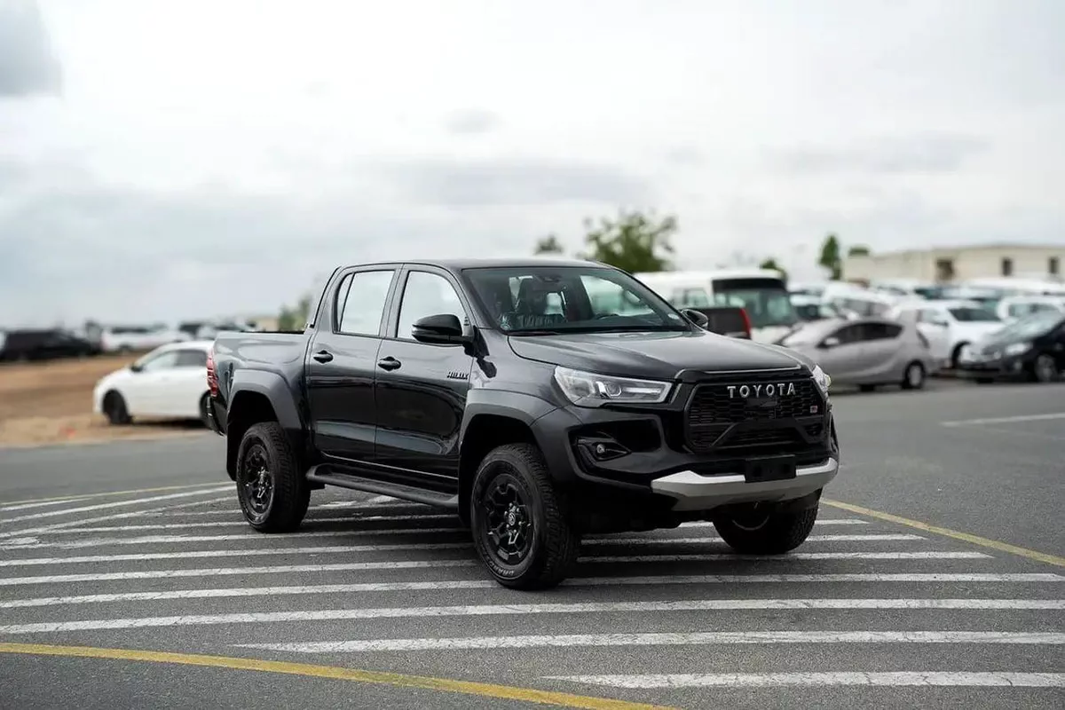 Toyota Hilux GR SPORT Toyota Hilux GR Sport 2.8L Engine 2026 GCC specs (FOR EXPORT ONLY)-1-0