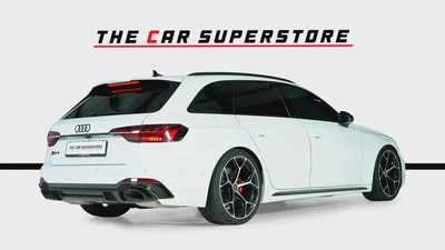 Audi RS4 B9 Competition | Very High Option | Audi Warranty & Service | Full Carbon Package-7