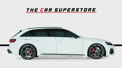 Audi RS4 B9 Competition | Very High Option | Audi Warranty & Service | Full Carbon Package-8