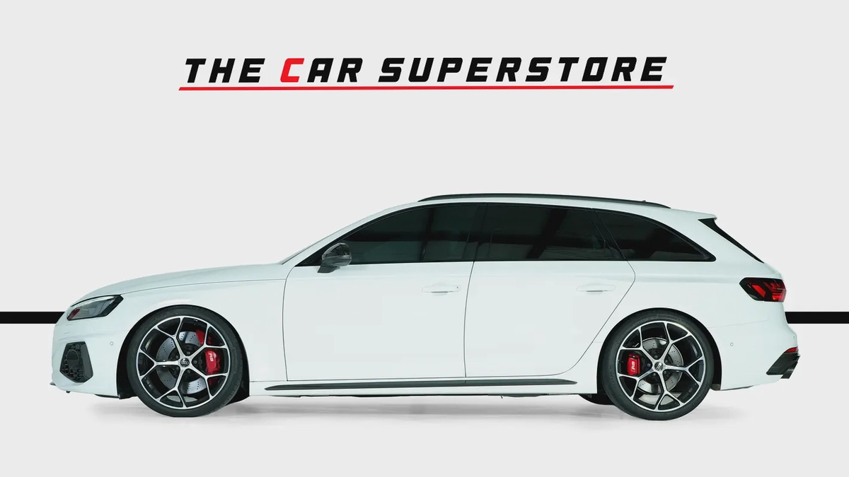 Audi RS4 B9 Competition | Very High Option | Audi Warranty & Service | Full Carbon Package-4-4