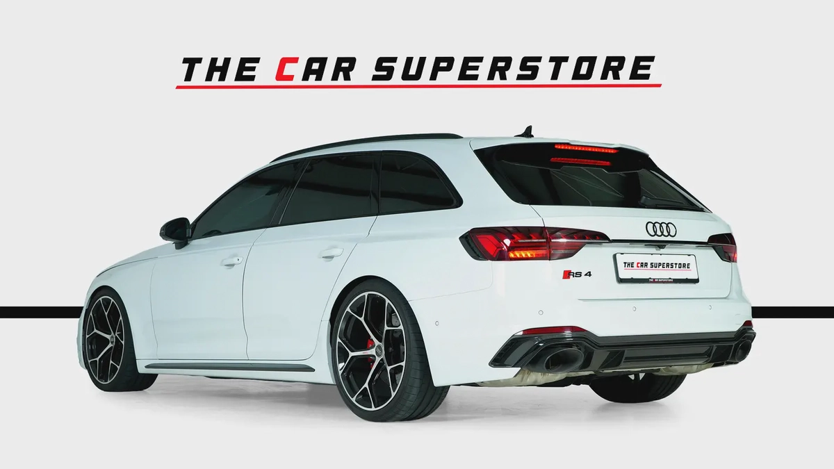 Audi RS4 B9 Competition | Very High Option | Audi Warranty & Service | Full Carbon Package-5-5