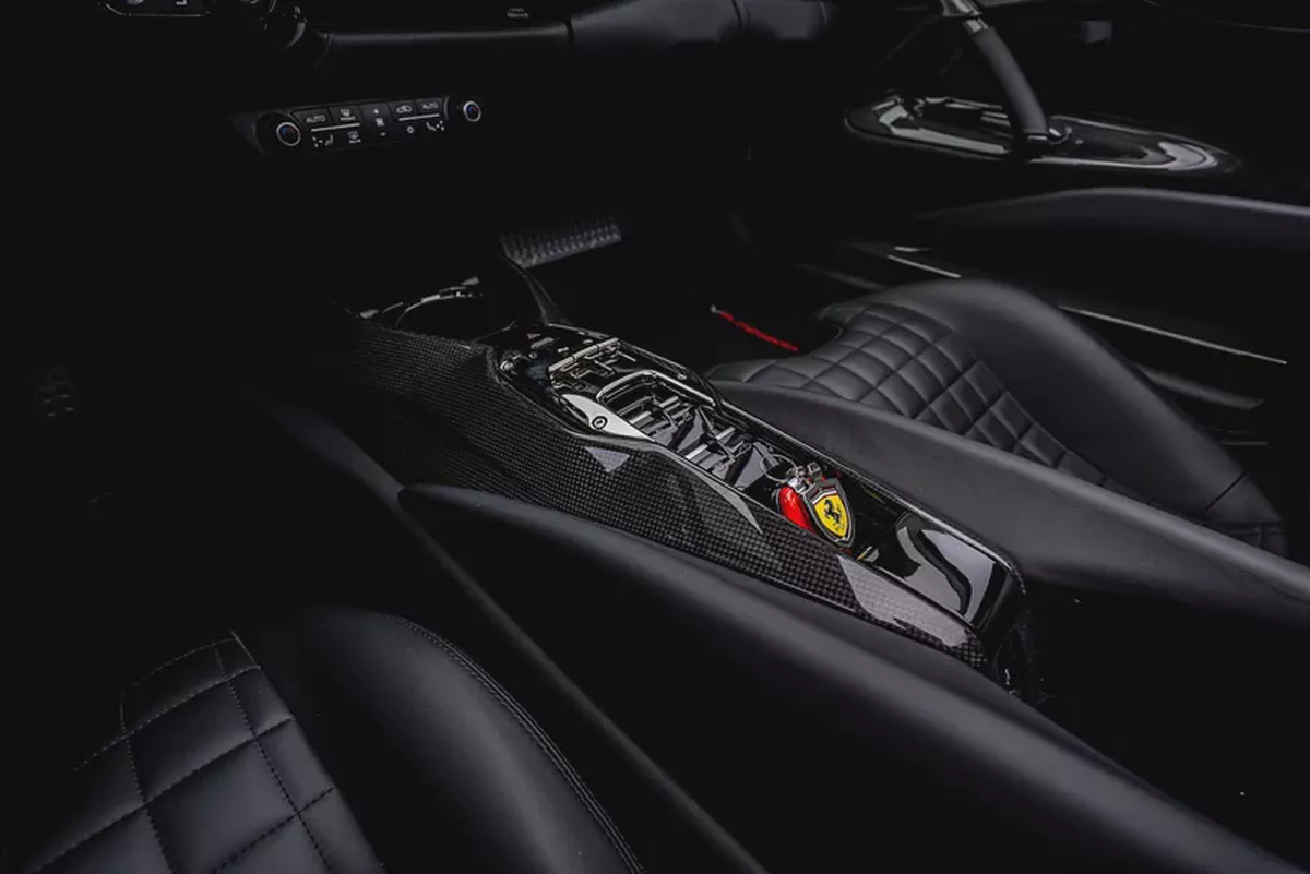 2024 FERRARI 812 COMPETIZIONE APERTA-9-9