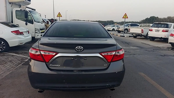 Toyota Camry GLX 2016 - GCC Specs - Excellent Condition