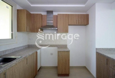 Stunning 2BR TH | Single Row Mid | Vacant-4