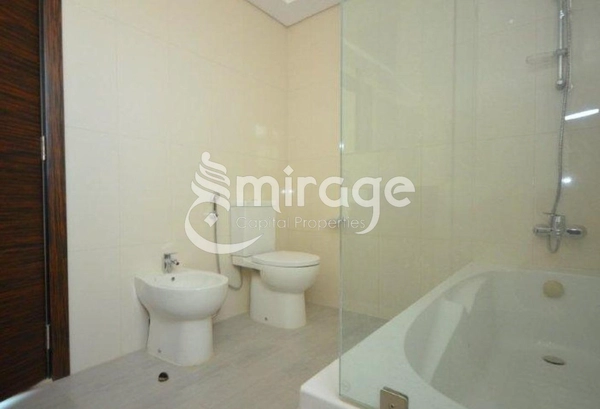 Stunning 2BR TH | Single Row Mid | Vacant