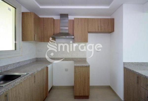 Stunning 2BR TH | Single Row Mid | Vacant