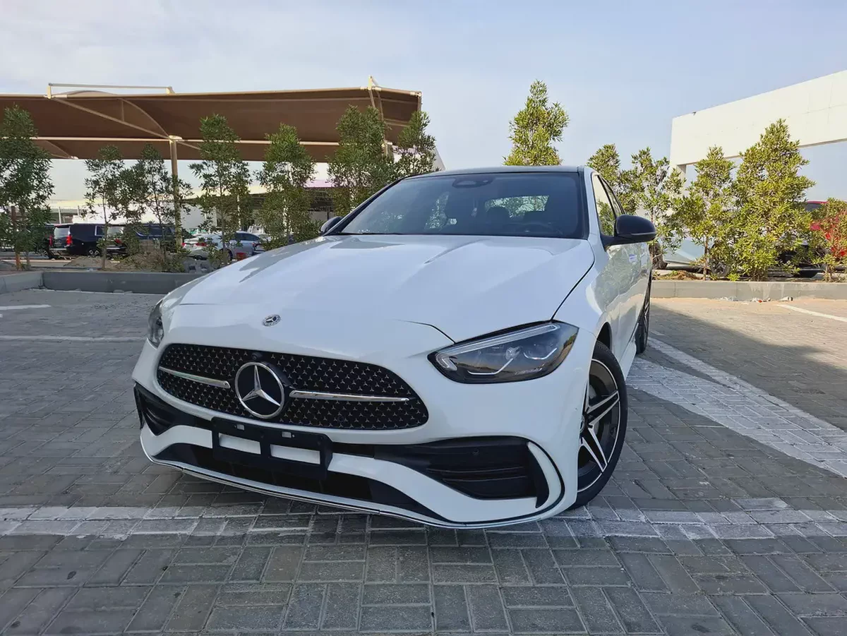 Mercedes-Benz C300 AMG 2023 full option