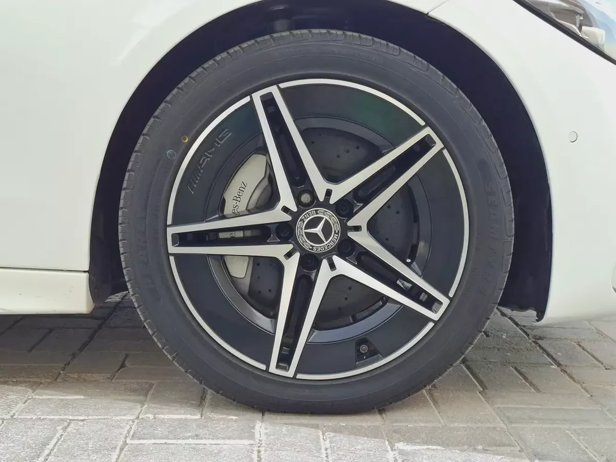 Mercedes-Benz C300 AMG 2023 full option-7-7