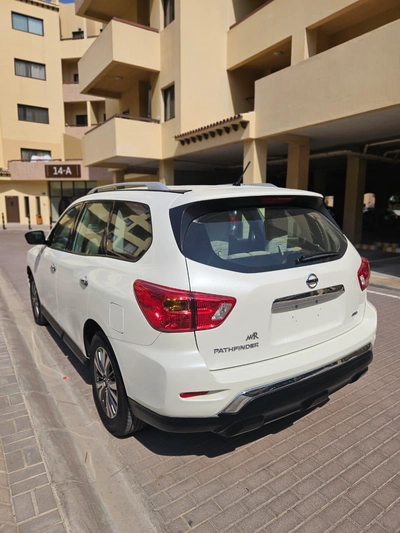2020 Nissan Pathfinder Gcc Specs Original Paint Accident Free-5