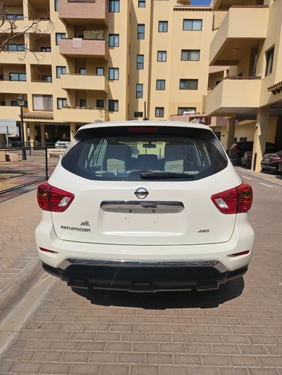 2020 Nissan Pathfinder Gcc Specs Original Paint Accident Free-3