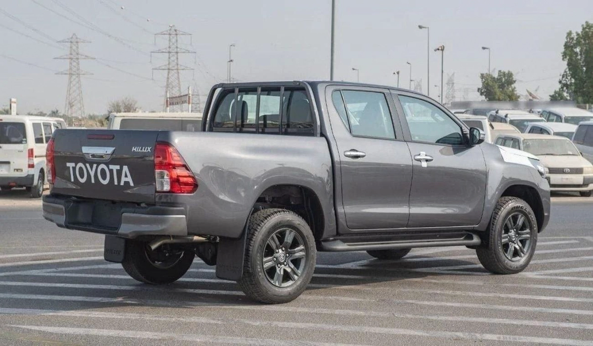 Toyota Hilux TOYOTA HILUX 2.4L MID OPTION A/T MY2025 FOR EXPORT-13-13
