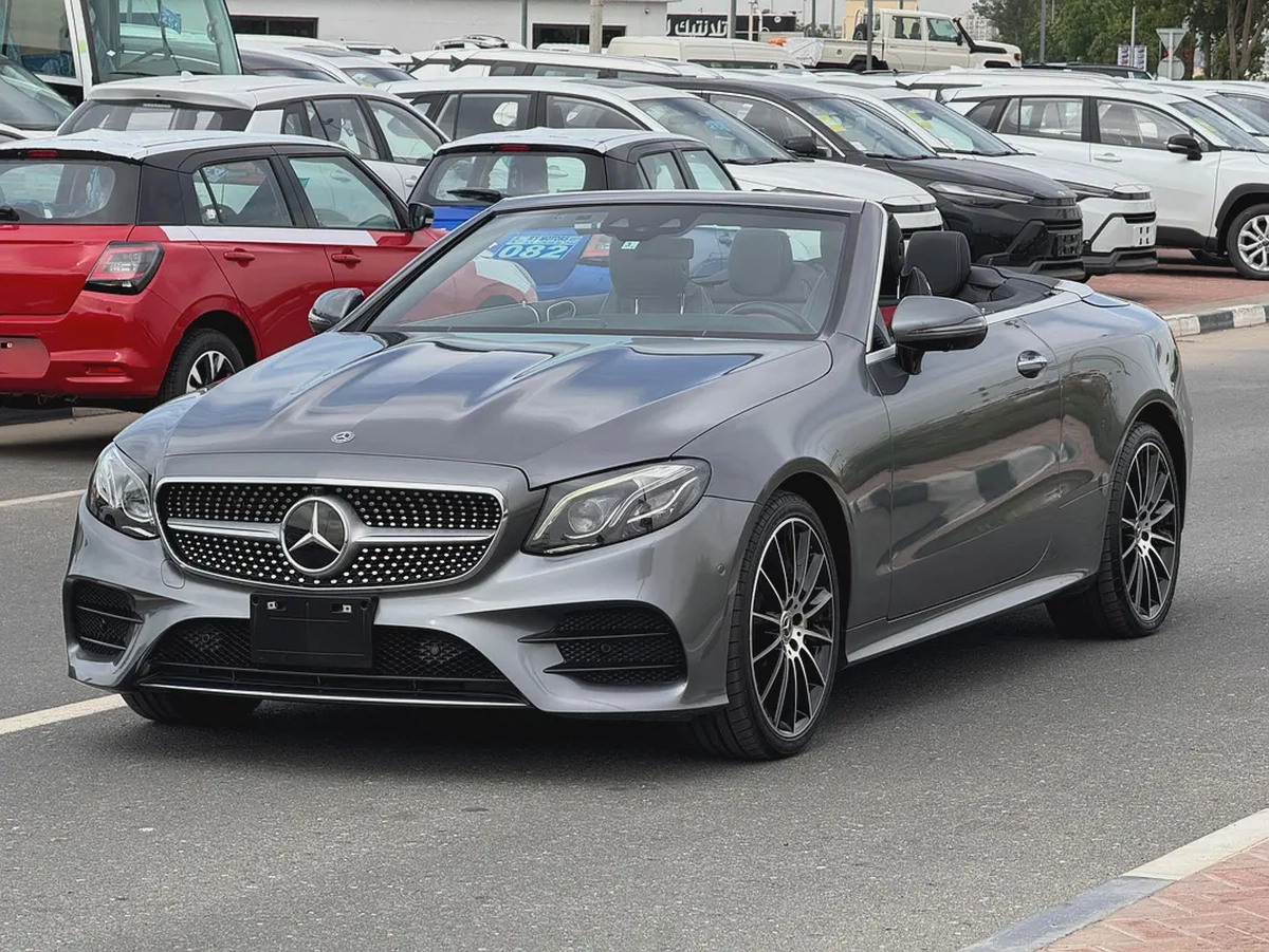 Mercedes-Benz E-Class E400 2018 Convertebal auction Grade 4.5/B- Japanese Specs-1-1