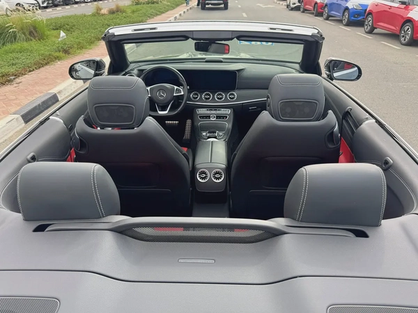 Mercedes-Benz E-Class E400 2018 Convertebal auction Grade 4.5/B- Japanese Specs