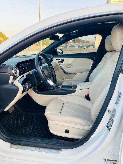 Mercedes Benz CLA250 PREMIUM PLUS Premium + 2.0L-15
