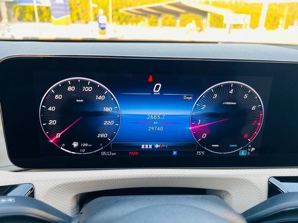 Mercedes Benz CLA250 PREMIUM PLUS Premium + 2.0L