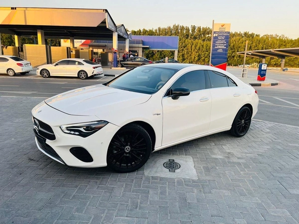 Mercedes Benz CLA250 PREMIUM PLUS Premium + 2.0L
