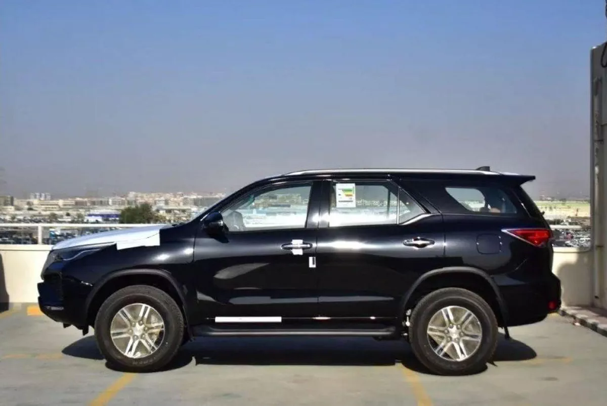 Toyota Fortuner GX2 FORTUNER SR5 2.7L V4 PTR 7SET-2-0