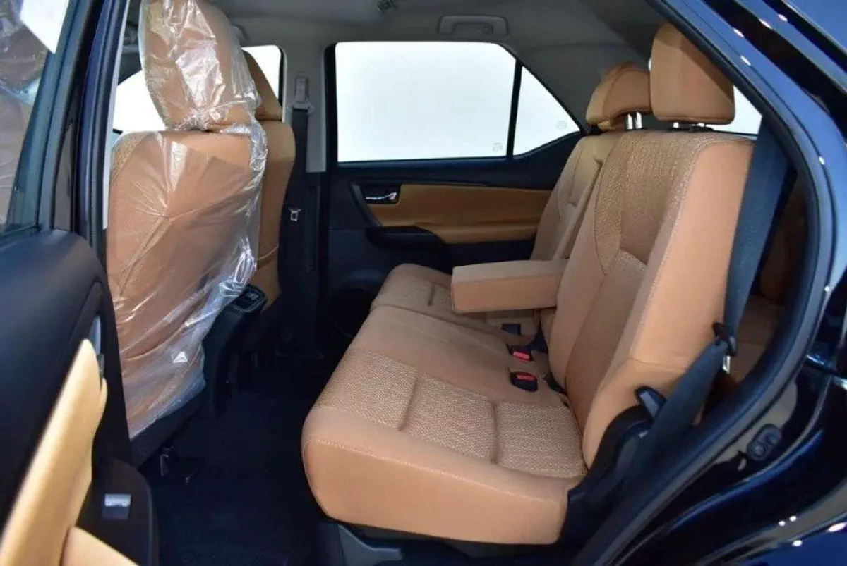 Toyota Fortuner GX2 FORTUNER SR5 2.7L V4 PTR 7SET-7-0