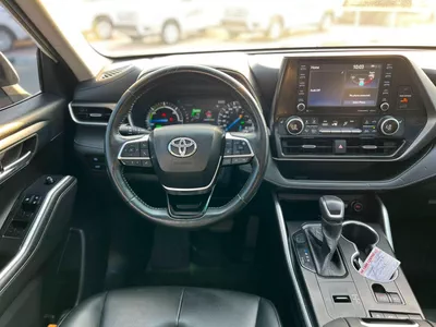 Toyota Highlander Xle 2020 Toyota Highlander Hybrid Full Option 2.5L V4 - Sunroof - Leather Seat - Rear Camera & Sensor --12