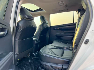 Toyota Highlander Xle 2020 Toyota Highlander Hybrid Full Option 2.5L V4 - Sunroof - Leather Seat - Rear Camera & Sensor --14